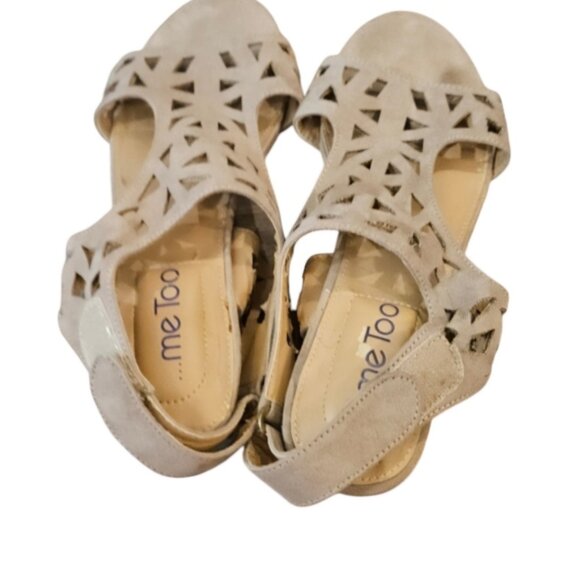 Me Too | Beige Strappy Sandals | Size 7M - Picture 4 of 7